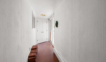 3146 CLUB Dr, Allentown, PA 18103