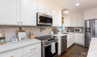 1305 Morningside Dr, Charlotte, NC 28205