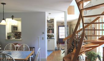 55 Liberty St, Chester, CT 06412