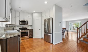 7035 FIELDHURST Ct, Alexandria, VA 22315
