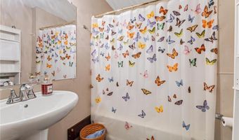 304 S 2nd St, Alma, WI 54610