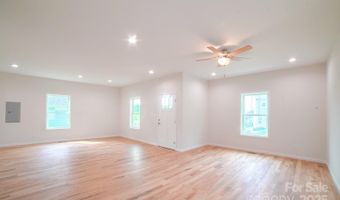11 Berry Crest Ln, Arden, NC 28704