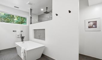 7502 NEVIS Rd, Bethesda, MD 20817