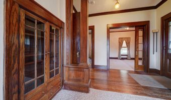 805 N Indiana Ave, Auburn, IN 46706