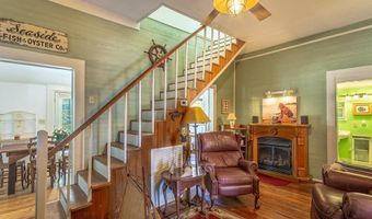 100 14th St, Apalachicola, FL 32320