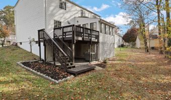 8463 MONARCH Ct, Annandale, VA 22003