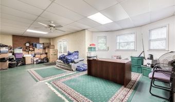 558 Auburn Rd, Auburn, GA 30011