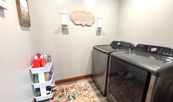 18555 Days Way Ln, Aurora, IN 47001