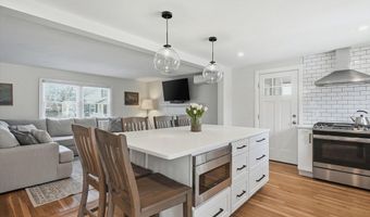 42 Matthies St, Beverly, MA 01915