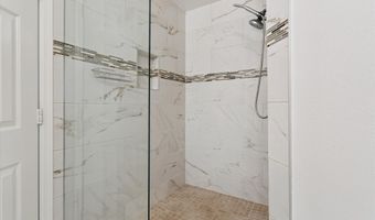 1722 N COMANCHE Dr, Chandler, AZ 85224