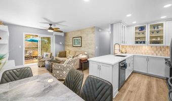 140 UWAPO Rd 36-104, Kihei, HI 96753