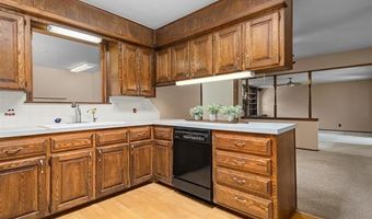 1801 Rolling Hills Pl, Bartlesville, OK 74006