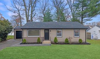 6 Hilton Ave, East Providence, RI 02915