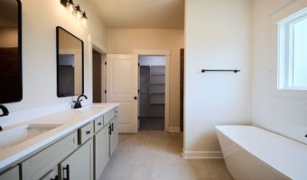 10573 W Miller Sardis Rd, Bauxite, AR 72011