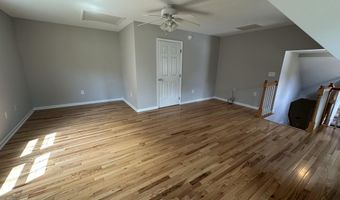 1748 Town Home Dr, Apex, NC 27502