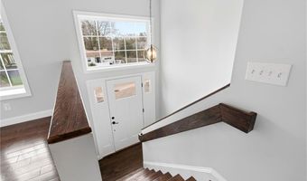 29 Calumet Ave, Johnston, RI 02919