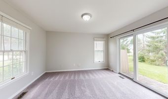 2425 Foxway Dr, Ann Arbor, MI 48105