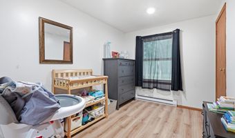 12 Highpoint Dr, Albrightsville, PA 18210