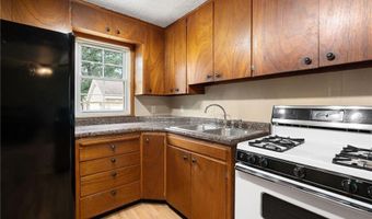 208 12th St SE, Austin, MN 55912