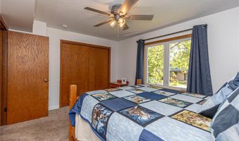 102 Ross Gdn NW, Alexandria, MN 56308