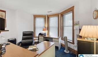 1702 W Walnut St, Allentown, PA 18104