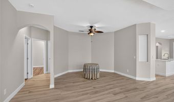 5508 GOLDEN ISLES Dr, Apollo Beach, FL 33572