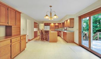118 Stirling Pl, Burlington, VT 05408