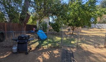 1621 1625 Ferry St, Anderson, CA 96007