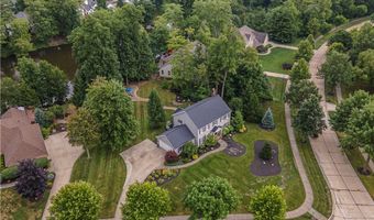 300 Lakeview Cir, Aurora, OH 44202