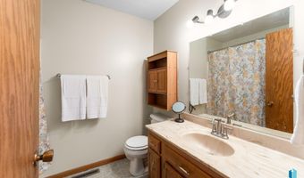 108 N Maple Ave, Brandon, SD 57005