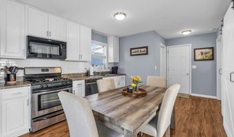 808 Beach Ave, Beachwood, NJ 08722