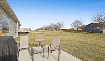 1143 Tuscany Dr SE, Altoona, IA 50009