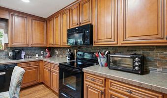 423 Robinhood Trl, Brandon, MS 39042