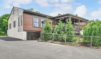 4 N CONESTOGA VIEW Dr, Akron, PA 17501