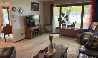 107 Golf Course Dr, Armstrong, IA 50514