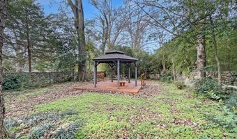 107 GREENVILLE St, Abbeville, SC 29620