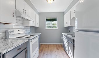1108 SE E St, Bentonville, AR 72712