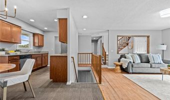 999 Elm Dr, Apple Valley, MN 55124