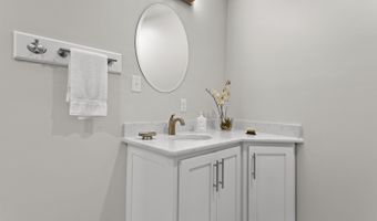 145 Briarfield Ave, Biloxi, MS 39531