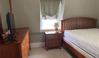 4 Hammond St 5, Newport, RI 02840