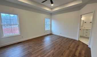 18 Somerset Dr, Appomattox, VA 24522