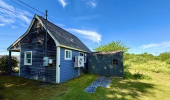 90 Searsport Ave, Belfast, ME 04915