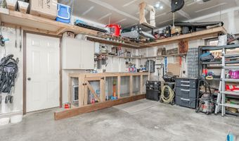 205 S Sunshine Ave, Brandon, SD 57005