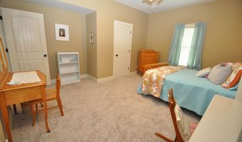 204 PARLIAMENT Pkwy, Alabaster, AL 35114