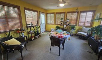 512 W Melgaard Rd, Aberdeen, SD 57401