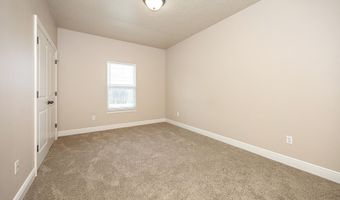 745 Champagne Dr, Biloxi, MS 39532