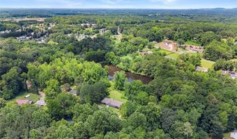 185 Lee Path, Acworth, GA 30102
