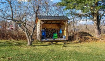 1612 W Glenville Rd, Amsterdam, NY 12010