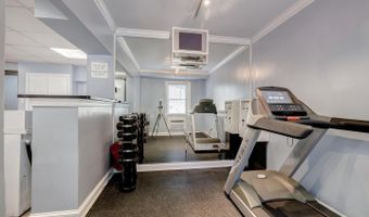 906 S WASHINGTON St 107, Alexandria, VA 22314