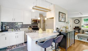 4220 32ND St S, Arlington, VA 22206